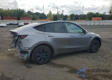 2024 Tesla Model Y z USA, uszkodzony, nr VIN 7SAYGDEE5RF164453